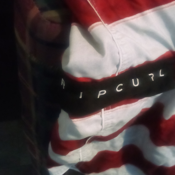 Ripcurl swim trunks - Picture 4 of 5